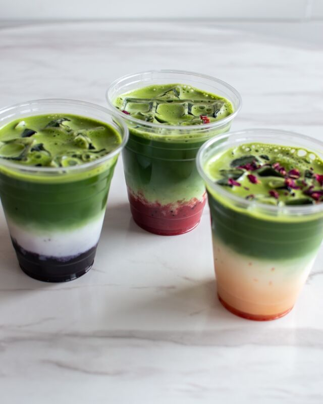 🍵Matcha fans are you ready?💚 Friday, May 2 is #NationalMatchaDay and you can celebrate this weekend with @shogunmatcha at the following farmers markets:
Saturday: Druid Hills Farmers Market, 9am-noon Sunday: Avondale Estates Farmers Market, 10am-1pm

🍵 Matcha offers a number of potential health benefits due to its high concentration of antioxidants. *Health benefit manifestation always varies by person, quality of product, and consistency of consumption! 
📸: #hosted matcha flight at @thepostcardatl in Buckehad!

⚠️ All content owned by @kat.eats 

•
•
•
•
•
•
#shogunmatcha #matchapower #ujimatcha #matchalatte #matchalatte #atlfarmersmarket #atlevents #thingstodoinatl #atlfoodie #atleats #foodblogger #foodphotography